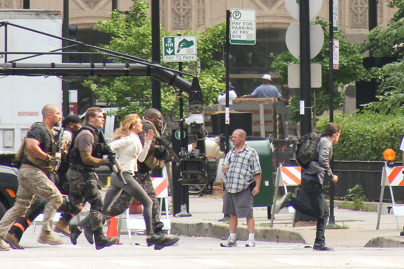 Illustration for article titled Transformers 3 pics